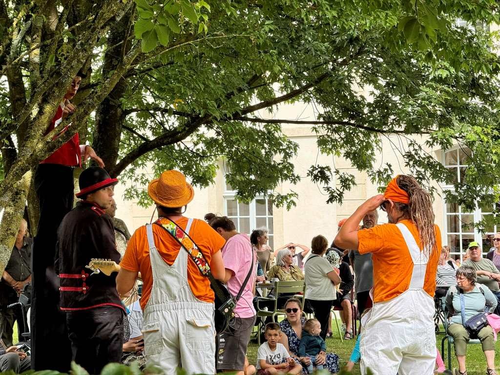 493813363_1236470771813208_5042401525105268353_n-002